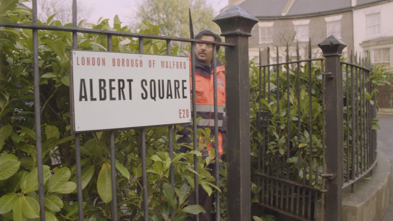 eastenders-albert-circle-01 - 